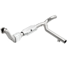 Load image into Gallery viewer, MagnaFlow Conv DF 99-00 Expedition 4.6 2WD PS
