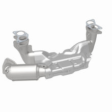Load image into Gallery viewer, Magnaflow 11-13 Subaru Forester California Grade CARB Compliant Direct-Fit Catalytic Converter
