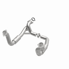 Load image into Gallery viewer, Magnaflow 11-17 Ford F-250 Super Duty 6.2L Direct Fit Converter
