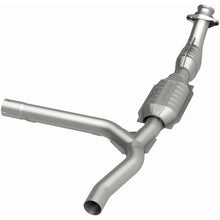 Load image into Gallery viewer, MagnaFlow Conv DF 01-04 Ford F-150 4.2L 2wd
