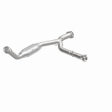 Load image into Gallery viewer, MagnaFlow Conv DF 03-05 Ford Expedition/05-06 Lincoln Navigator 5.4L P/S
