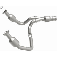 Load image into Gallery viewer, Magnaflow 15-16 Cadillac Escalade 6.2L Direct Fit Converter
