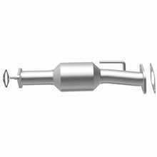 Load image into Gallery viewer, Magnaflow 09-15 Chevrolet Traverse 3.6L Direct Fit Converter
