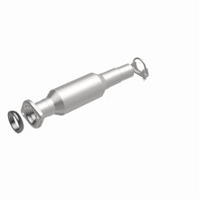 Load image into Gallery viewer, Magnaflow 04-06 Toyota Sienna 3.3L Direct Fit Converter
