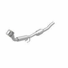 Load image into Gallery viewer, Magnaflow 04-05 Volkswagen Beetle 2.0L Direct Fit Converter

