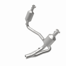 Load image into Gallery viewer, Magnaflow 2006 Jeep Grand Cherokee 4.7L Direct Fit Converter

