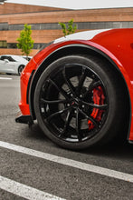 Load image into Gallery viewer, DBA Brake Rotors - 2 Piece DBA 13-14 Chevrolet Corvette Z51 Front T3 2 Pc V2 Slotted 5000 Series Rotor w/Black Hat
