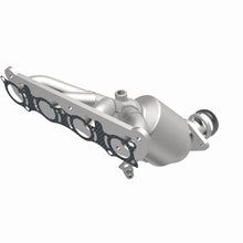 Load image into Gallery viewer, Magnaflow 13-17 Nissan Sentra 1.8L Direct-Fit Catalytic Converter
