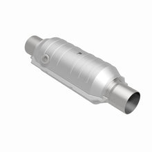Load image into Gallery viewer, Magnaflow Conv Univ 2.50 HM Angled O2
