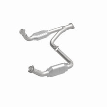 Load image into Gallery viewer, MagnaFlow Conv DF 00-01Tahoe/Yukon V8 5.7L

