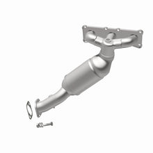 Load image into Gallery viewer, MagnaFlow California Converter Direct Fit 07-13 BMW 328i L6 3.0LGAS 3.75in Inlet 4in Outlet 2in Dia
