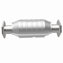 Load image into Gallery viewer, MagnaFlow Exhaust Products Catalytic Converter MagnaFlow Exhaust Products Magnaflow Standard Grade Direct-Fit Catalytic Converter 22926
