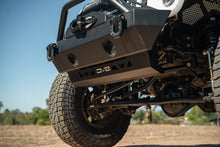 Load image into Gallery viewer, DV8 Offroad 2007-2018 Jeep Wrangler JK Front Skid Plate
