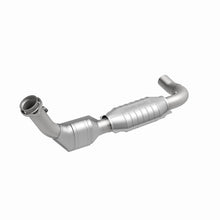 Load image into Gallery viewer, MagnaFlow Conv DF 97-98 Ford Exped 4.6L D/S
