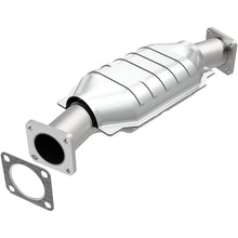 Load image into Gallery viewer, MagnaFlow Conv DF GM 75 79
