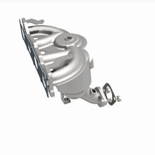 Load image into Gallery viewer, Magnaflow 13-17 Hyundai Santa Fe Sport 2.4L Direct Fit Cat Converter
