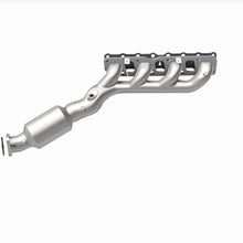 Load image into Gallery viewer, Magnaflow 05-06 Nissan Titan 5.6L Direct Fit Converter
