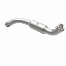 Load image into Gallery viewer, Magnaflow 07-08 Ford Expedition 5.4L Direct Fit Converter
