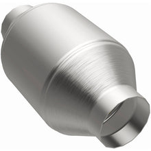 Load image into Gallery viewer, MagnaFlow Conv Univ 5inch Spun Met. 2.5inch C/C
