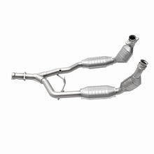 Load image into Gallery viewer, MagnaFlow Conv DF 96-98 Ford Mustang 3.8L
