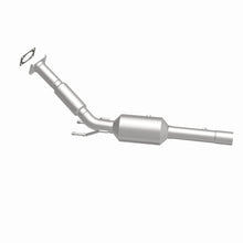 Load image into Gallery viewer, MagnaFlow California Grade CARB Compliant Converter Direct Fit 05-09 Volkswagen Jetta L5 2.5L
