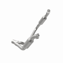 Load image into Gallery viewer, Magnaflow 2006 Dodge Ram 1500 5.7L Direct Fit Converter
