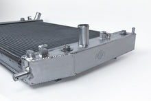 Load image into Gallery viewer, Photo - Close Up
