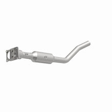Load image into Gallery viewer, Magnaflow 12-17 Dodge Journey 2.4L Direct Fit Converter
