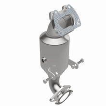 Load image into Gallery viewer, Magnaflow 14-16 Ram ProMaster 1500/2500/3500 V6 3.6L CARB Compliant DirectFit Catalytic Converter
