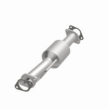 Load image into Gallery viewer, Magnaflow 09-15 Chevrolet Traverse 3.6L Direct Fit Converter
