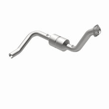 Load image into Gallery viewer, MagnaFlow Conv DF 04-06 Dodge Durango 5.7L Driver Side *NOT FOR SALE IN CALIFORNIA*
