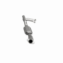 Load image into Gallery viewer, MagnaFlow Conv DF 99-02 Expedition 5.4L 4wd
