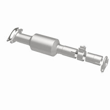 Load image into Gallery viewer, Magnaflow 12-16 Kia Rio 1.6L Direct Fit Converter
