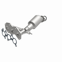 Load image into Gallery viewer, Magnaflow 2011 Toyota Sienna 3.5L Direct Fit Converter
