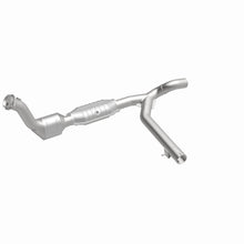 Load image into Gallery viewer, MagnaFlow Conv DF 99-00 Expedition 4.6 2WD PS
