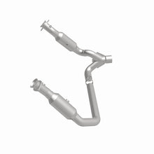 Load image into Gallery viewer, Magnaflow 11-13 Ram 1500 4.7L Direct Fit Converter
