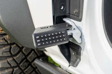 Load image into Gallery viewer, DV8 Offroad 2021+ Ford Bronco Foot Peg Pair - Black
