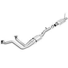 Load image into Gallery viewer, MagnaFlow Conv DF 96 Ford F-150 4.9L I-6
