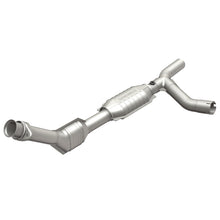 Load image into Gallery viewer, MagnaFlow Conv DF 01-03 Ford E150 4.2L Passenger Side
