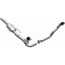 Load image into Gallery viewer, MagnaFlow Conv DF 00-03 Dakota 4.7L 2WD

