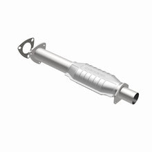 Load image into Gallery viewer, MagnaFlow Conv DF 95-98 GM S10 Pickup 4.3L
