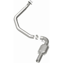 Load image into Gallery viewer, MagnaFlow Conv DF 03-09 GM 2500/3500 Driver Side
