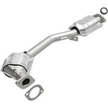 Load image into Gallery viewer, MagnaFlow Conv DF 99-05 Subaru Forester/96-97 &amp; 99-05 Impreza/01-03 Legacy/00-05 Outback Front/Rear
