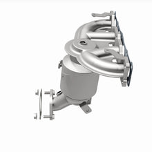 Load image into Gallery viewer, Magnaflow 13-17 Hyundai Santa Fe Sport 2.4L Direct Fit Cat Converter
