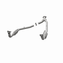 Load image into Gallery viewer, MagnaFlow Conv DF 97 Land Rover Defender 90 4.0L Y-Pipe Assy / 96-99 Discovery 4.0L Y-Pipe Assy
