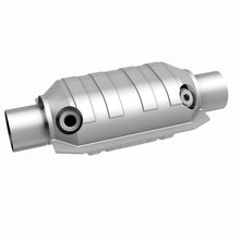 Load image into Gallery viewer, MagnaFlow Conv Univ 2.5 W/Dual O2 Boss
