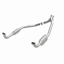 Load image into Gallery viewer, MagnaFlow Conv DF 94-95 Disc./Defender 3.9L
