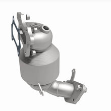 Load image into Gallery viewer, Magnaflow 15-21 Honda Fit 1.5L Direct Fit CARB Compliant Converter
