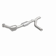 Load image into Gallery viewer, MagnaFlow Conv DF 97-98 E150/E250 4.2L PS
