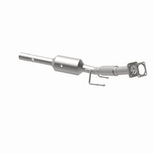 Load image into Gallery viewer, MagnaFlow California Grade CARB Compliant Converter Direct Fit 05-09 Volkswagen Jetta L5 2.5L
